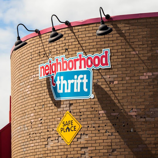 Neighborhood Thrift Store Distribution Center, 353 E Olive Ave, Fresno, CA 93728, USA, 