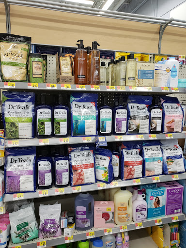 Discount Store «Walmart», reviews and photos, 1570 Chester Pike, Eddystone, PA 19022, USA