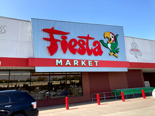 Mexican Grocery Store «Fiesta Mart», reviews and photos, 1300 E Pioneer Pkwy, Arlington, TX 76010, USA