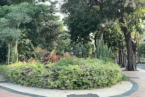 Taman Biliton image