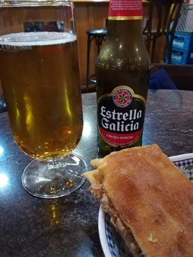 Cafeteria Larpeiradas Panaderia