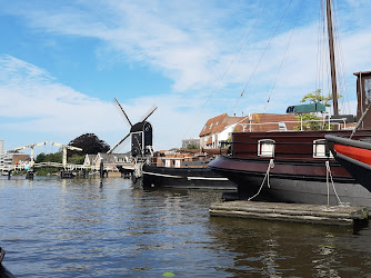 Stichting De Leidse Rederij | Rondvaart Leiden | Canal Tours Leiden | Rundfahrt Leiden