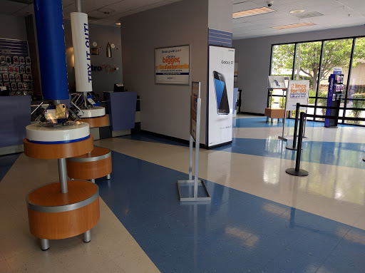 Cell Phone Store «MetroPCS Corporate Store», reviews and photos, 179 Elmira Rd j, Vacaville, CA 95687, USA