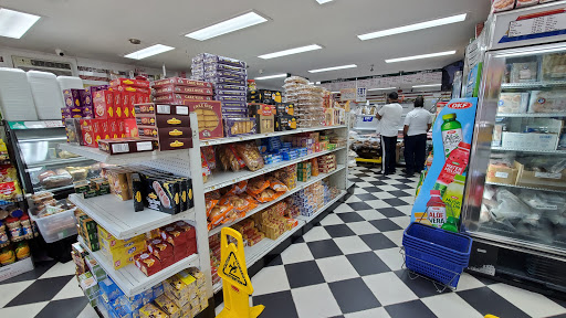 Grocery Store «Shalimar Halal Meat & Grocery», reviews and photos, 41 Middlesex Ave, Iselin, NJ 08830, USA