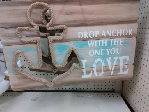 Discount Store «Big Lots», reviews and photos, 15 E 6th St, Bellevue, KY 41073, USA