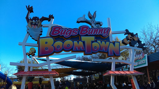 Shopping Mall «Looney Tunes Mall - Six Flags Over Texas», reviews and photos, 2201 E Road to Six Flags St, Arlington, TX 76011, USA