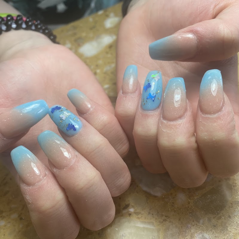 Aurora nails & spa
