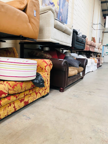 Reviews of St Oswald's Hospice Charity Shop and House Clearances Service - Kingston Park Warehouse in Newcastle upon Tyne - Shop