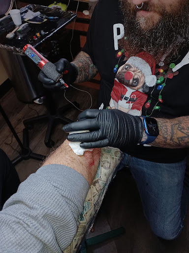 Tattoo Shop «717 Tattoo & Body Piercing Studio 2», reviews and photos, 4901 Jonestown Rd, Harrisburg, PA 17109, USA