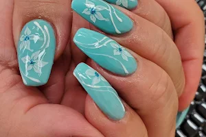 DH Nails & Spa image