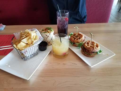 Bar & Grill «Envision Cinemas Bar & Grille», reviews and photos, 4780 Cornell Rd, Blue Ash, OH 45241, USA