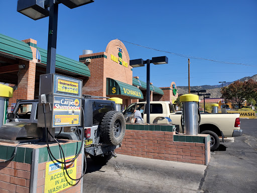Whale of A Wash en Albuquerque