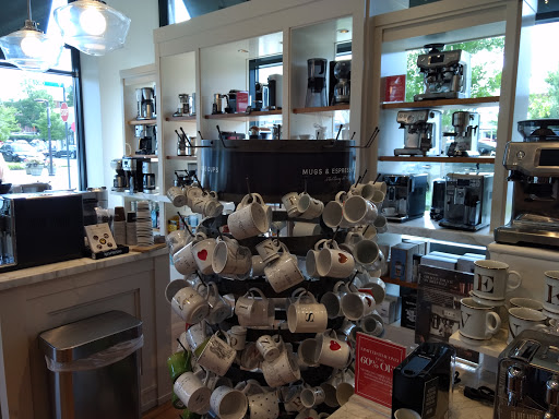 Kitchen Supply Store «Williams-Sonoma», reviews and photos, 2030 Bond St #180, Charlottesville, VA 22901, USA