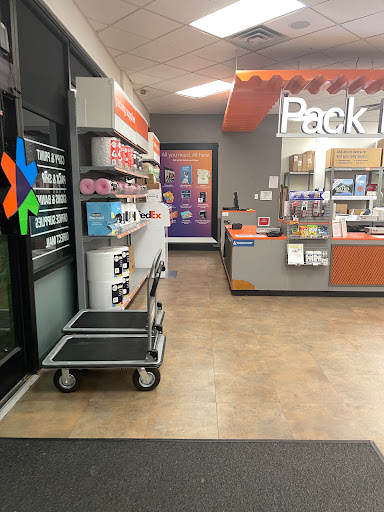 Print Shop «FedEx Office Print & Ship Center», reviews and photos, 430 S Mason Rd Suite 108, Katy, TX 77450, USA