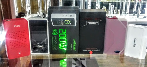 Tobacco Shop «Blue Moon Smoke Shop», reviews and photos, 470 Commonwealth Avenue, Boston, MA 02215, USA