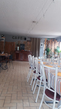 Atmosphère du Restaurant Grain de Poivre et Fleur de Sel à Saint-Gildas-de-Rhuys - n°11