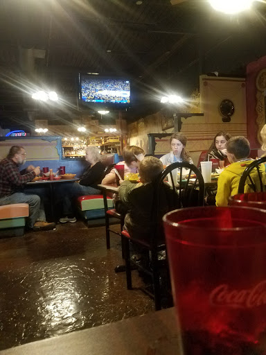 Shopping Mall «Town & Country Shopping Center», reviews and photos, 2615 N Kansas Expy, Springfield, MO 65803, USA