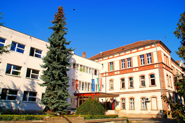 Értékelések erről a helyről: Nemzeti Rehabilitációs és Szociális Hivatal, Pécs - Orvos