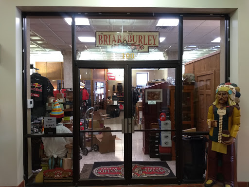 Tobacco Shop «The Briar & The Burley», reviews and photos, 101 W Kirkwood Ave #100, Bloomington, IN 47404, USA