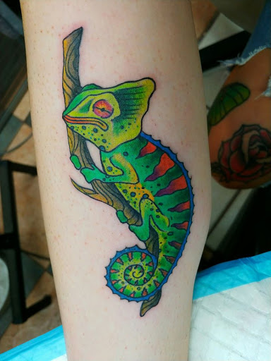 Tattoo Shop «Tattoo Junkies», reviews and photos, 892 Central Ave, Dover, NH 03820, USA