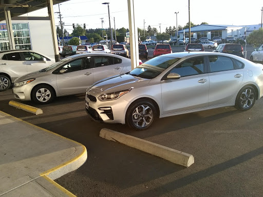 Kia Dealer «Weston Kia», reviews and photos, 22309 SE Stark St, Gresham, OR 97030, USA