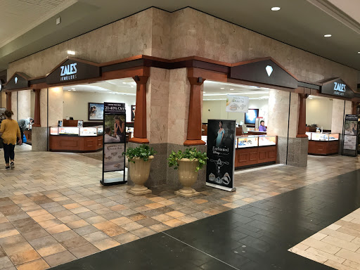 Jewelry Store «Zales - The Diamond Store», reviews and photos, 6020 82nd St, Indianapolis, IN 46250, USA