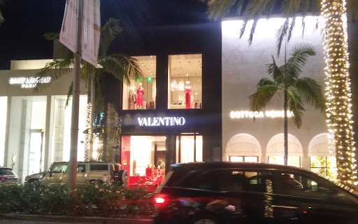 Boutique «VALENTINO», reviews and photos, 324 N Rodeo Dr, Beverly Hills, CA 90210, USA