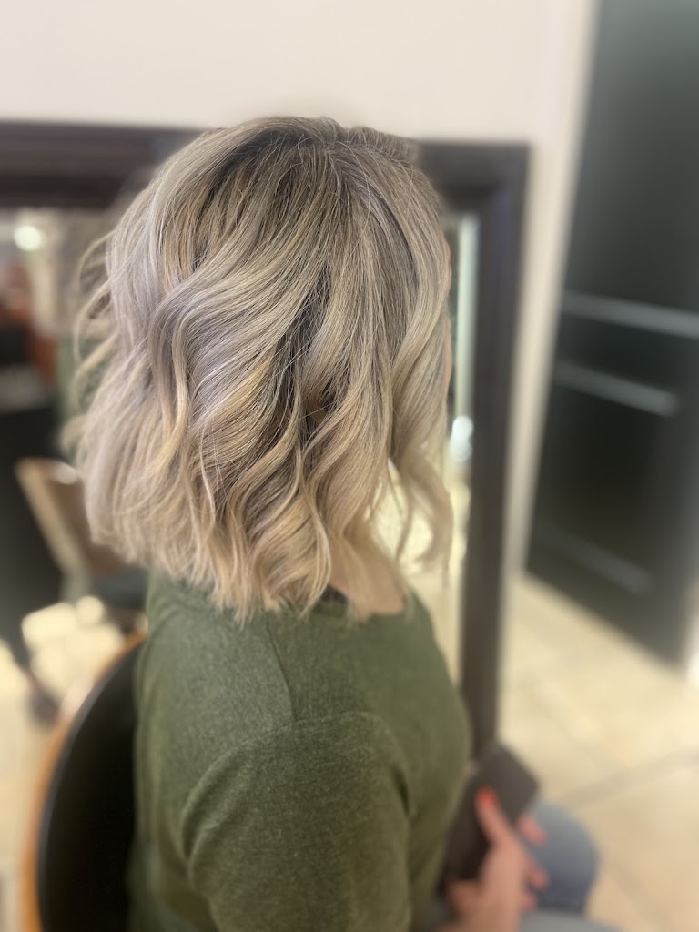 Exclusive Beauty Lounge 92201