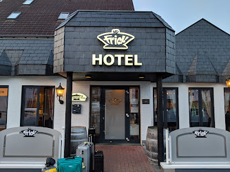 Fricks Hotel & Restaurant