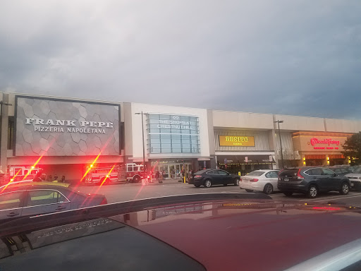 Shopping Mall «The Shops at Chestnut Hill», reviews and photos, 199 Boylston St, Chestnut Hill, MA 02467, USA