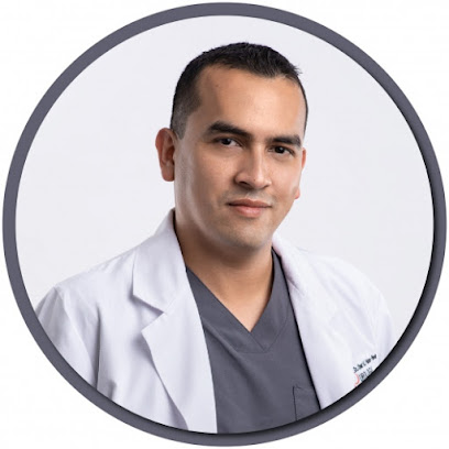 Dr. Omar Marin Palomo Pineda, Urólogo