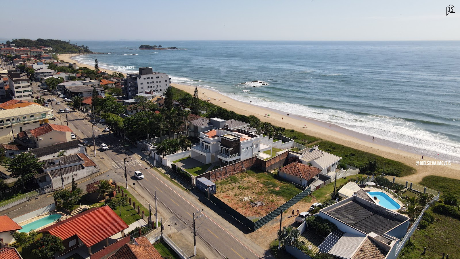 Photo de Plage d'Itajuba avec rivage droit, long
