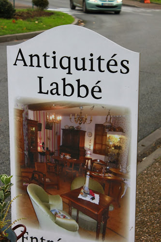Magasin d'antiquités Antiquités Armel Labbé La Chartre-sur-le-Loir