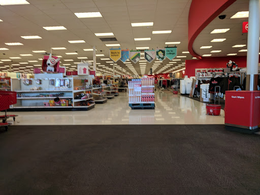 Department Store «Target», reviews and photos, 3535 Steelyard Dr, Cleveland, OH 44109, USA