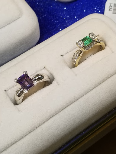 Pawn Shop «Woodbridge Gold & Pawn», reviews and photos, 13572 Jefferson Davis Hwy, Woodbridge, VA 22191, USA