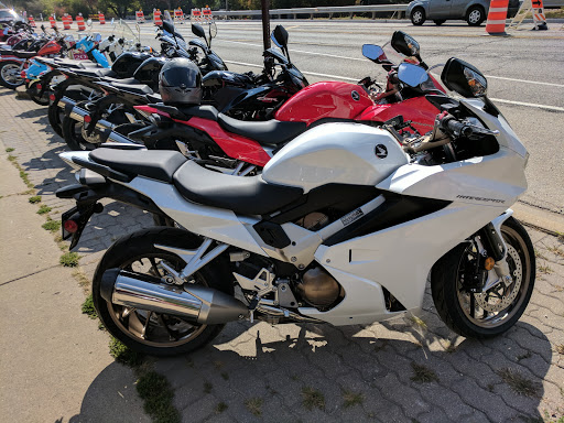 Honda Dealer «Des Plaines Honda», reviews and photos, 550 Northwest Hwy, Des Plaines, IL 60016, USA