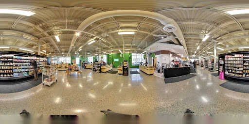 Grocery Store «Seward Community Co-op - Friendship Store», reviews and photos, 317 E 38th St, Minneapolis, MN 55409, USA