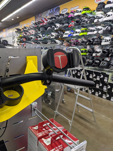 Motorcycle Parts Store «Cycle Gear», reviews and photos, 9128 Marshall Dr, Lenexa, KS 66215, USA