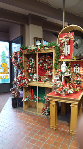 Florist «F R Brice Florist», reviews and photos, 901 Teall Ave, Syracuse, NY 13206, USA