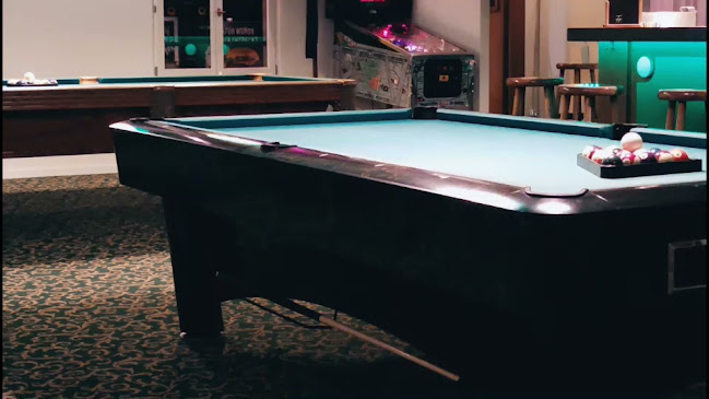 Billard-Pub Öffnungszeiten