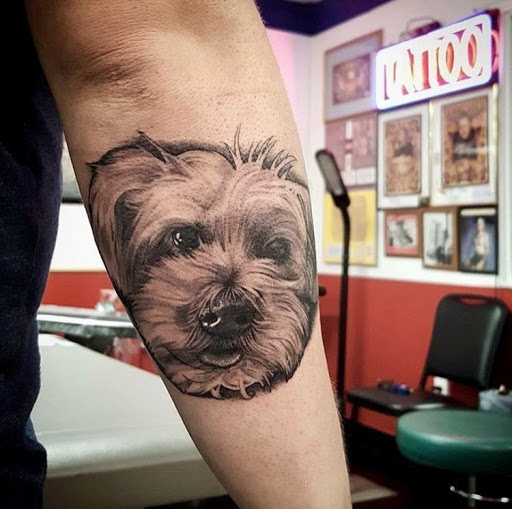 Tattoo Shop «American Dream Tattoo Studio», reviews and photos, 590 N Azusa Ave, Covina, CA 91722, USA