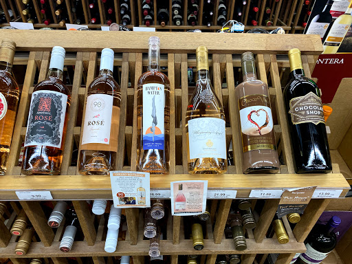 Wine Store «Parkview Wine & Spirits», reviews and photos, 229 Park Rd, West Hartford, CT 06119, USA