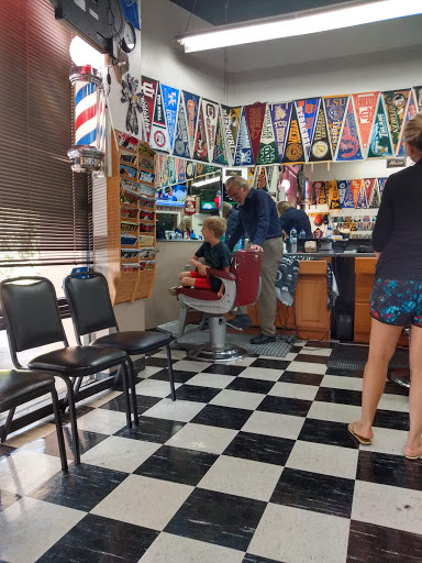 Barber Shop «Executive Barber Shop», reviews and photos, 2014 Northpark Dr, Kingwood, TX 77339, USA