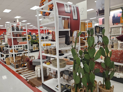 Department Store «Target», reviews and photos, 4920 Transit Rd, Depew, NY 14043, USA