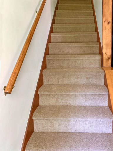 Carpet Installer «Excelsior Paint & Design Carpet One Floor & Home», reviews and photos, 701 MN-7, Excelsior, MN 55331, USA