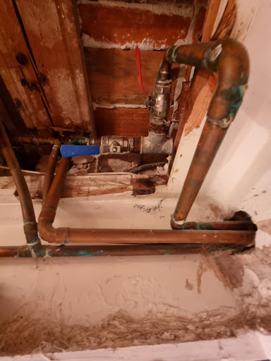 Fontanero Cunit en Segur de Calafell, Tarragona