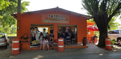 La Villa Restaurant - Carretera Tamasopo Agua Buena S/N, 79710 Agua Buena, S.L.P., Mexico