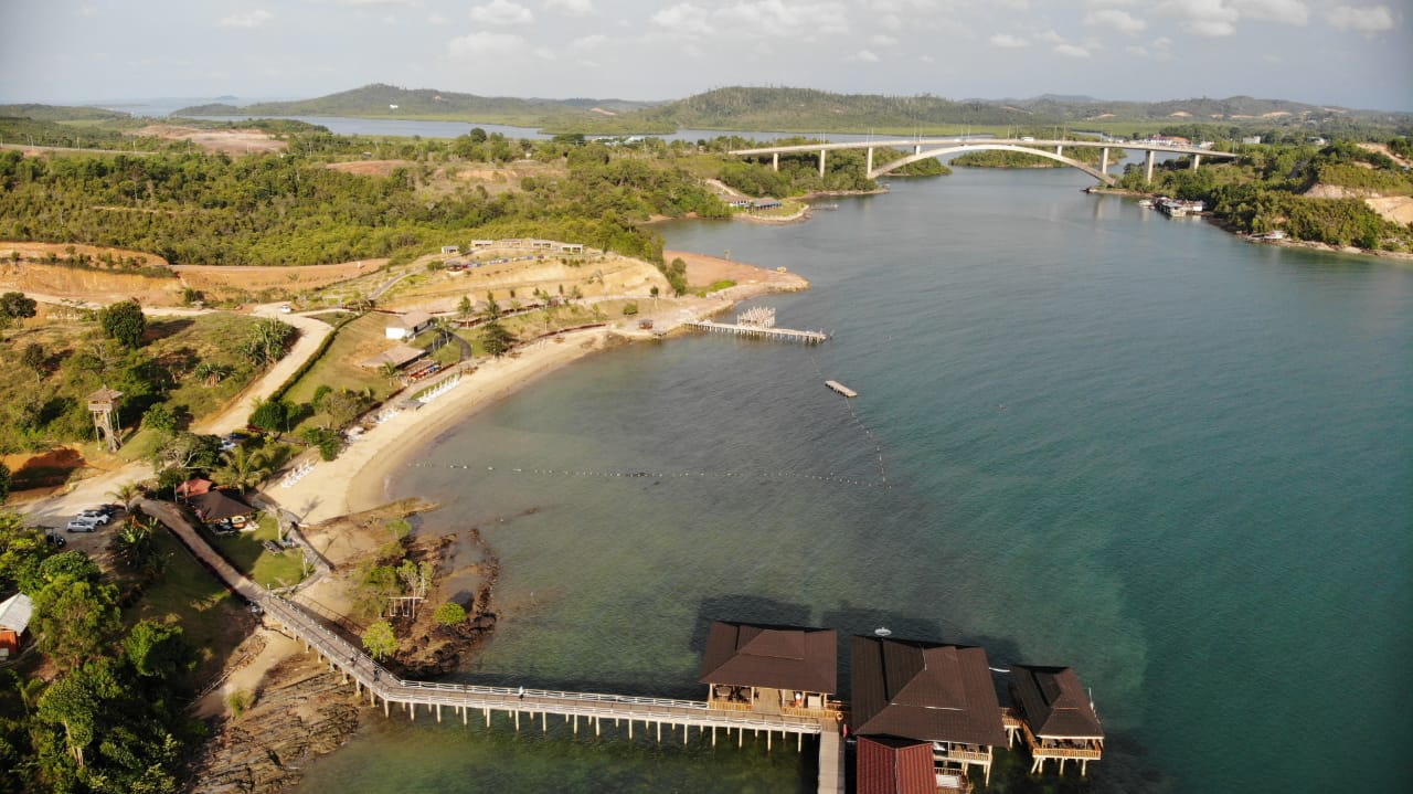 Pantai Jembatan 5'in fotoğrafı kısmen otel alanı