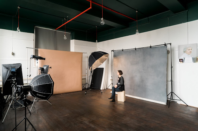 Reviews of Cro & Kow Studio in Edinburgh - Photography studio