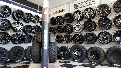 Truck Accessories Store «4 Wheel Parts - Nashville, TN», reviews and photos, 4095 Nolensville Pike b, Nashville, TN 37211, USA